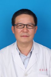 伍先久